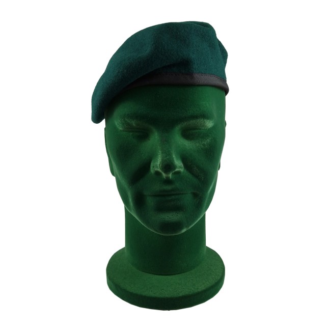 Basco spagnolo verde Finanza